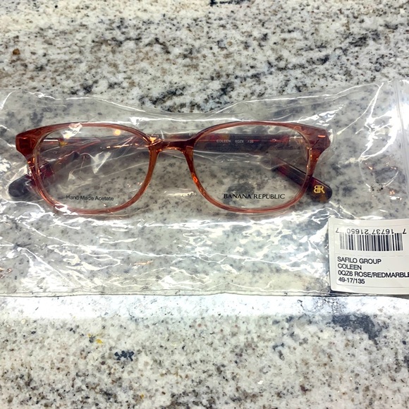 Selling eye glasses, their to small for me. Brand new authentic BANANA REPUBLIC - Picture 1 of 8